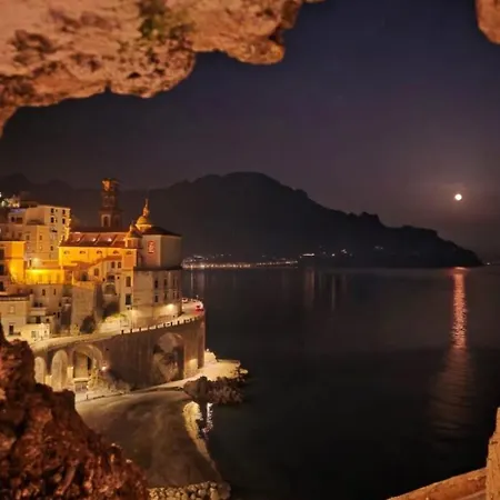 Il Paradiso Degli Dei 2 Апартаменты *